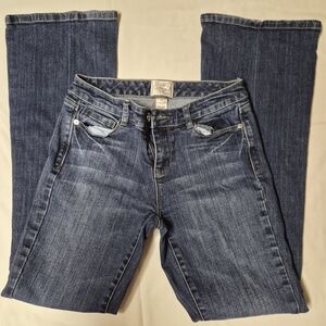 White House Black Market Blanc Bootleg Jeans Dark Indigo Whiskered 2R